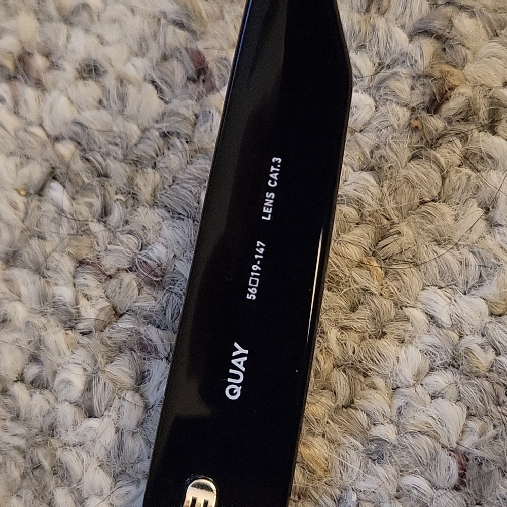 Quay Total Vibe sunglasses NWOT - Picture 5 of 7